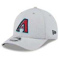 Casquette ajustable MLB Clubhouse 9FORTY M-Crown 2025 des Arizona Diamondbacks de New Era pour homme