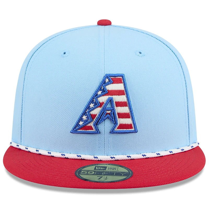 Casquette ajustée New Era 59FIFTY bleu clair/rouge pour homme, Arizona Diamondbacks, 4 juillet 2025