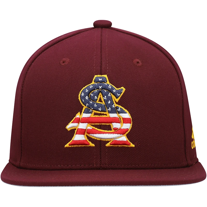 Casquette de baseball ajustée sur le terrain des Sun Devils l'Arizona State adidas marron pour hommes