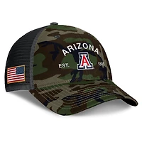 Casquette trucker ajustable Nike Camo Arizona Wildcats 2025 pour homme, en hommage aux militaires.