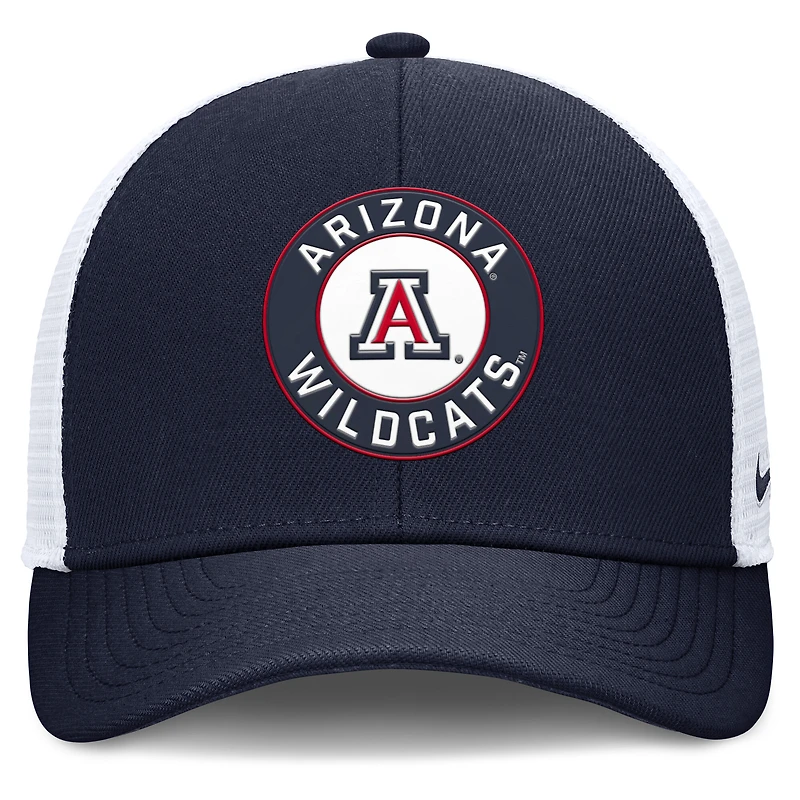 Casquette ajustable Nike Rise Primetime Performance Trucker bleu marine/blanc pour homme des Arizona Wildcats