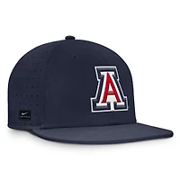 Casquette ajustée True Performance On-Field Dugout Nike bleu marine pour homme des Arizona Wildcats