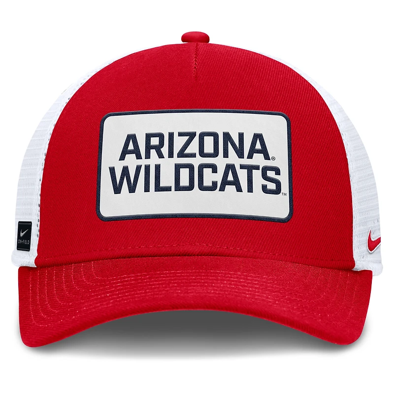 Casquette ajustable Nike rouge/blanche Arizona Wildcats 2025 On-Field Rise Patch Trucker pour homme