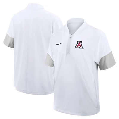 Veste d'entraîneur Nike Arizona Wildcats 2025 Sideline blanche pour homme, manches courtes, fermeture éclair au quart, technologie Dri-FIT