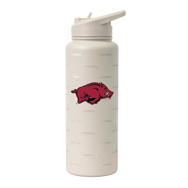 Bouteille isotherme Logo Brands Arkansas Razorbacks 34 oz Sand Ghost Quencher