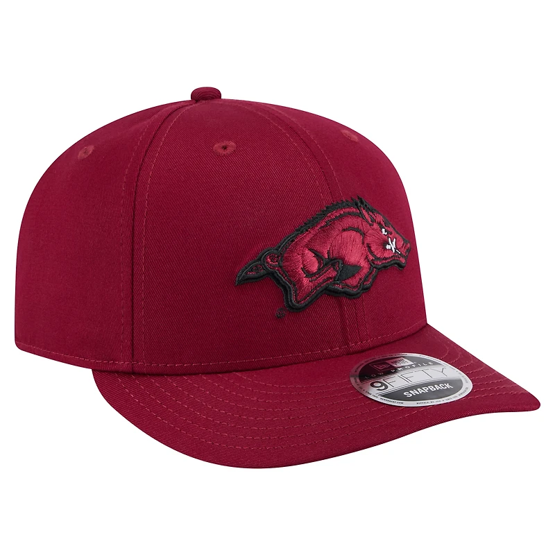 Casquette Snapback 9FIFTY Low Profile New Era Cardinal Arkansas Razorbacks pour homme