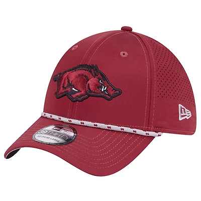 Men's New Era  Cardinal Arkansas Razorbacks Rope 39THIRTY Flex Hat