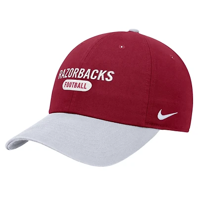 Casquette ajustable Nike Cardinal Arkansas Razorbacks Colorblock Club pour homme