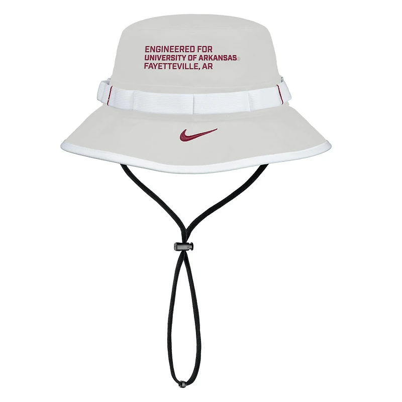 Bob Nike gris Arkansas Razorbacks 2025 On-Field Boonie Performance pour homme