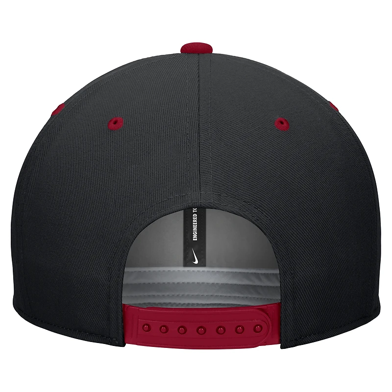 Casquette Nike Pro Performance Snapback pour homme Arkansas Razorbacks blanche/noire