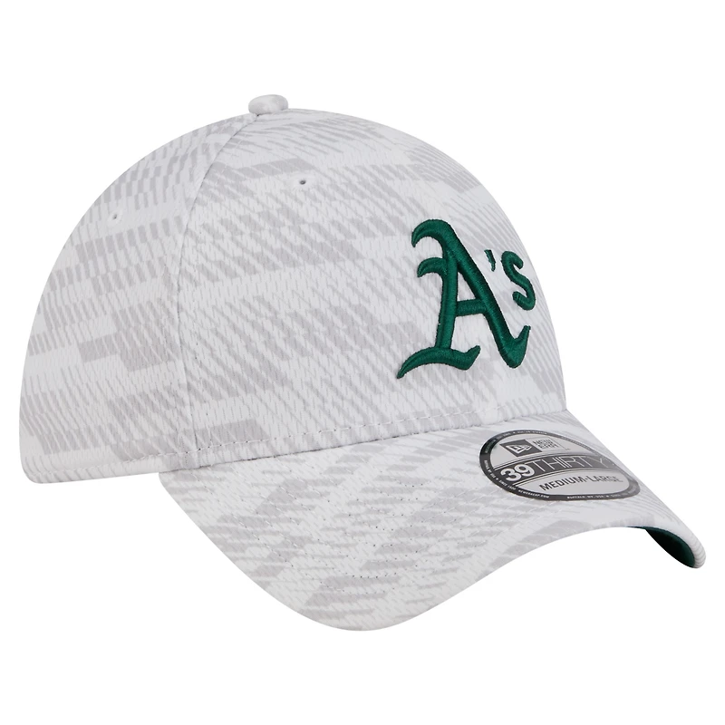 Men's New Era  White Athletics Graded 39THIRTY Flex Hat