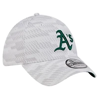 Men's New Era  White Athletics Graded 39THIRTY Flex Hat