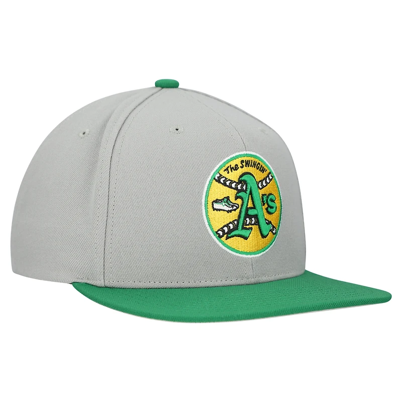 Casquette snapback basique Mitchell & Ness grise Oakland Athletics Cooperstown Collection pour homme