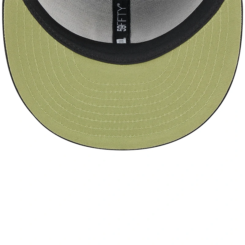 Casquette ajustée 59FIFTY Athletics 2024 Armed Forces Day On-Field pour homme de New Era, noire
