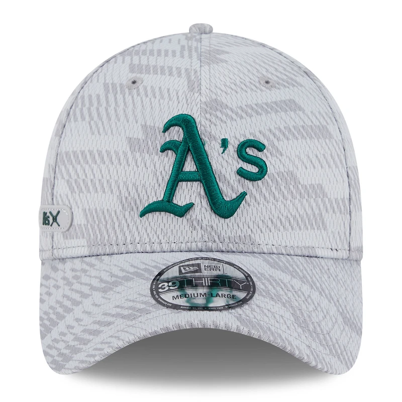 Men's New Era Gray Athletics 2025 MLB Clubhouse 39THIRTY Flex Hat
