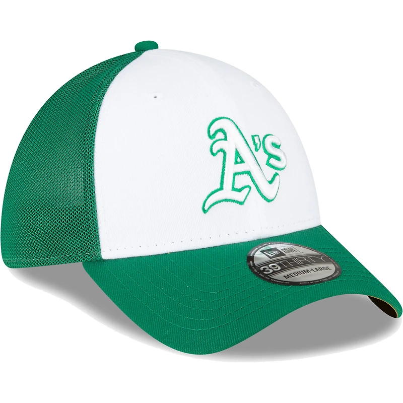 Men's New Era Green/White Athletics 2023 On-Field Batting Practice 39THIRTY Flex Hat