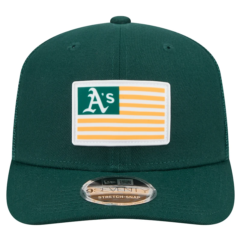 Men's New Era Green Athletics Flag 9SEVENTY Stretch-Snap Hat
