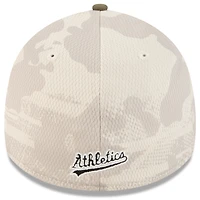 Men's New Era Light Beige/Olive Athletics 2025 Armed Forces Day 39THIRTY Flex Hat