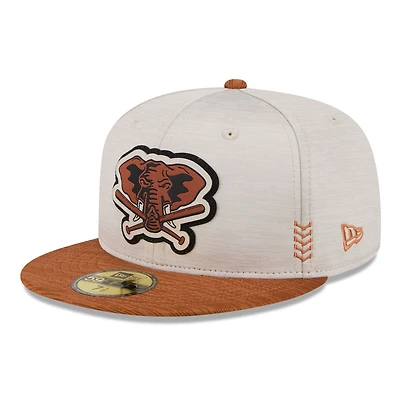 Casquette ajustée New Era Athletics 2024 Clubhouse 59FIFTY pour homme, couleur pierre/marron