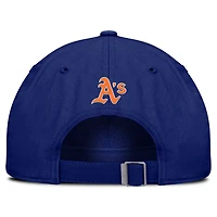 Casquette ajustable Nike Athletics Club bleu royal profond pour homme