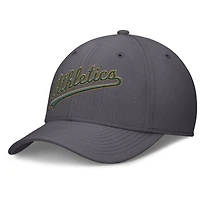 Casquette Nike Athletics Swoosh Performance Flex grise pour homme