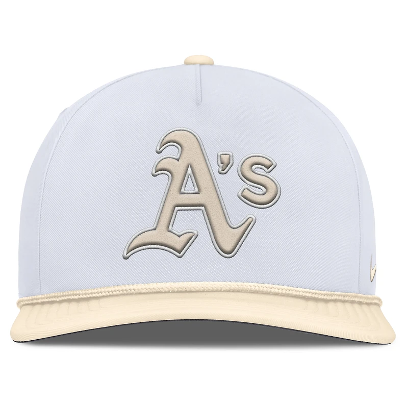 Men's Nike  White/Cream Athletics Pro Performance Snapback Hat