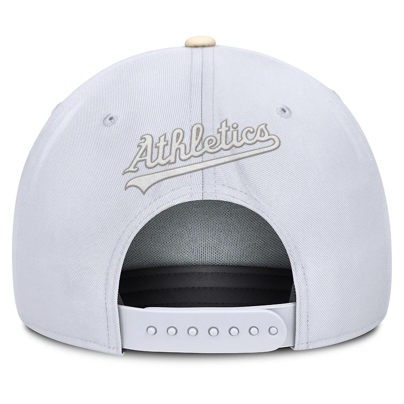 Men's Nike  White/Cream Athletics Pro Performance Snapback Hat
