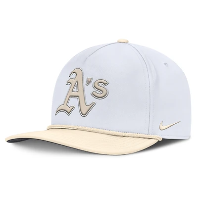 Men's Nike  White/Cream Athletics Pro Performance Snapback Hat