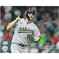 V106832 Oak A Nick Kurtz Athletic's Autographié 8" x 10" 4 Home Run Game Photographie 16 Nick Kurtz AUT 08x10 PHOTO 45866 AUTPHO 08BBKU0007