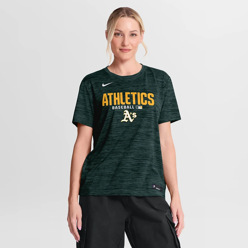 T-shirt Nike Athletics Authentic Collection Velocity Dri-FIT pour femme, vert