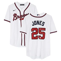 Maillot réplique blanc Nike autographié par Andruw Jones des Braves d'Atlanta avec inscription « HOF 2026 »