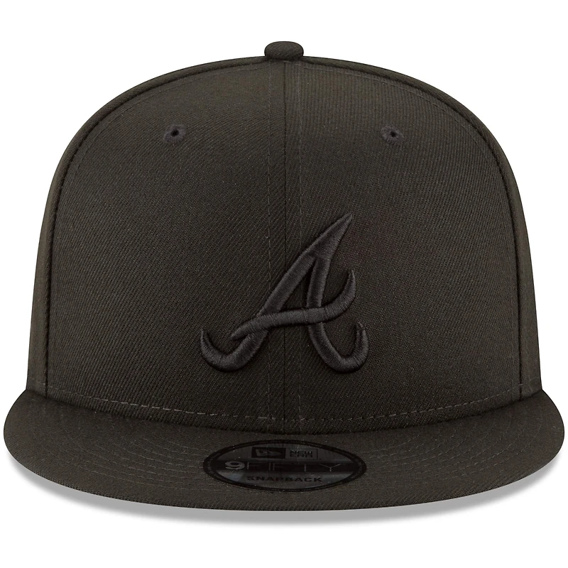 Atlanta Braves New Era Black on Black 9FIFTY Team Snapback Adjustable Hat - Black