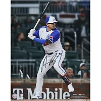 Photo du maillot City Connect d'Austin Riley (Atlanta Braves), autographiée (40,6 x 50,8 cm).