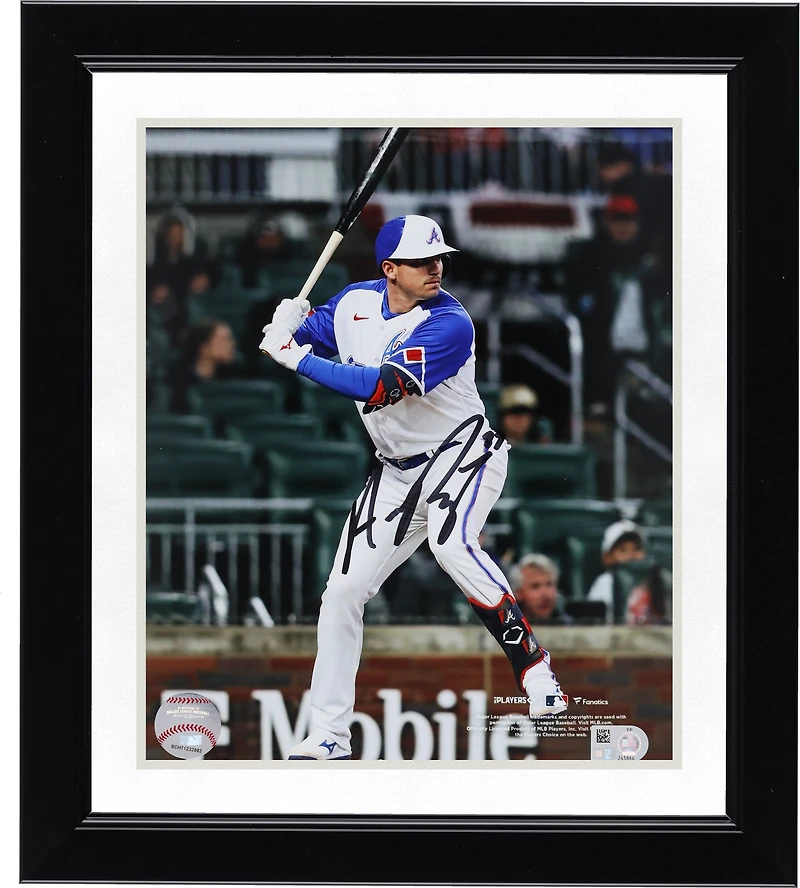 Photographie autographiée du maillot City Connect d'Austin Riley des Braves d'Atlanta, 8" x 10"