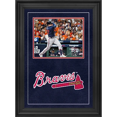 Photographie encadrée de luxe autographiée par Austin Riley des Braves d'Atlanta, 8" x 10", champion World Series 2021