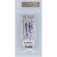 Chipper Jones, dernier coup de circuit en carrière autographié par les Braves d'Atlanta. Les fans de Beckett ont été témoins d'un billet authentifié de 10 $ du 2 septembre 2012 avec l'inscription « Dernier coup de circuit en carrière ».