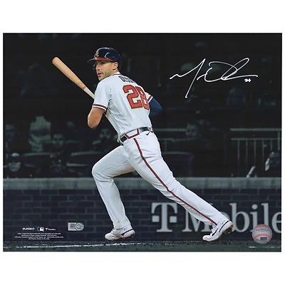 Photographie autographiée de Matt Olson des Braves d'Atlanta, 11'' x 14'', en vedette de la frappe