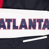 Coupe-vent à capuche entièrement zippé New Era bleu marine/rouge Atlanta Braves pour homme