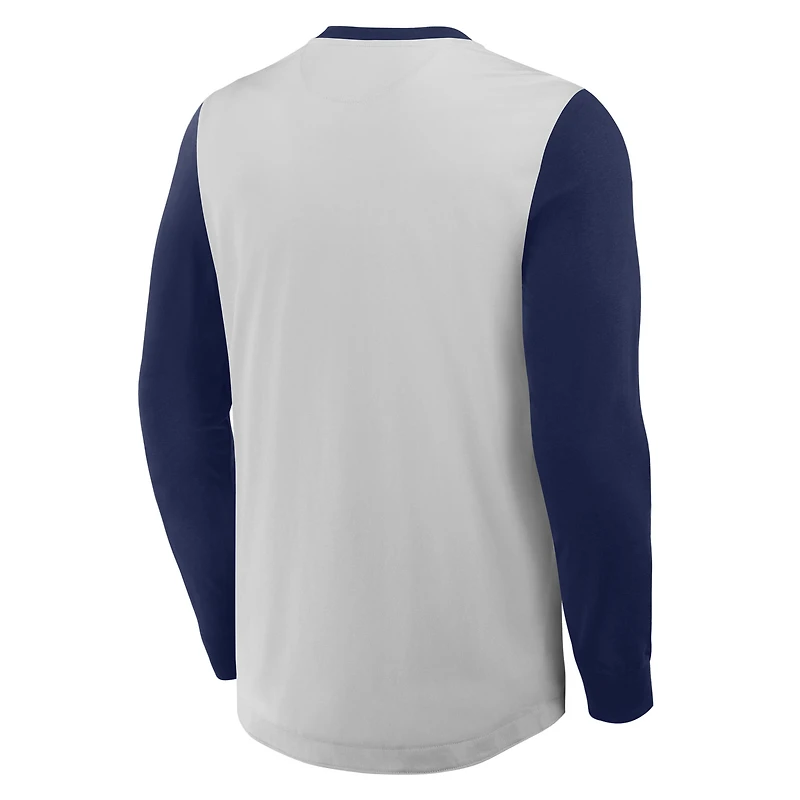 Chemise Henley à manches longues Fanatics gris/bleu marine des Braves d'Atlanta pour homme