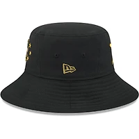 Chapeau bob noir pour la Journée des forces armées des Atlanta Braves 2024 New Era pour homme