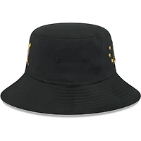 Chapeau bob noir pour la Journée des forces armées des Atlanta Braves 2024 New Era pour homme