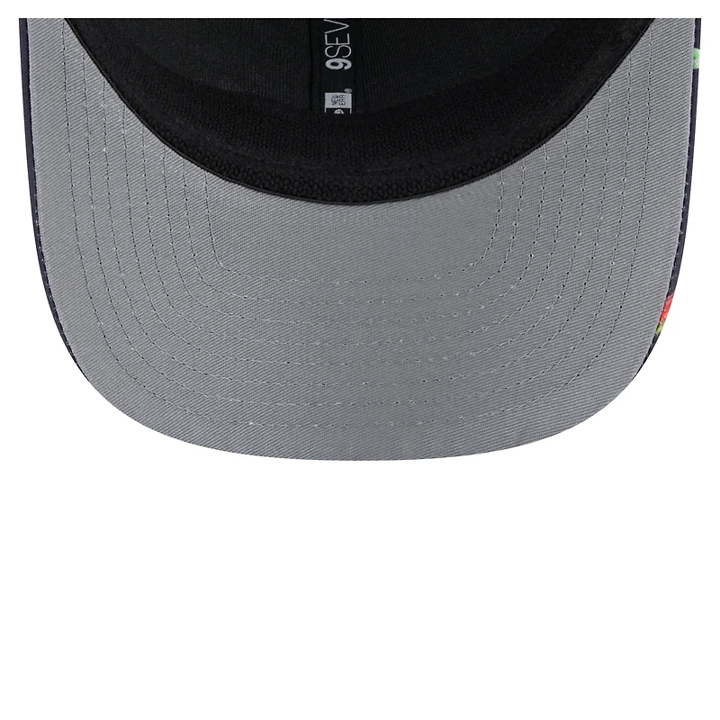 Casquette extensible à bouton-pression noire New Era Atlanta Braves Adventure Drinks Pattern 9SEVENTY pour homme