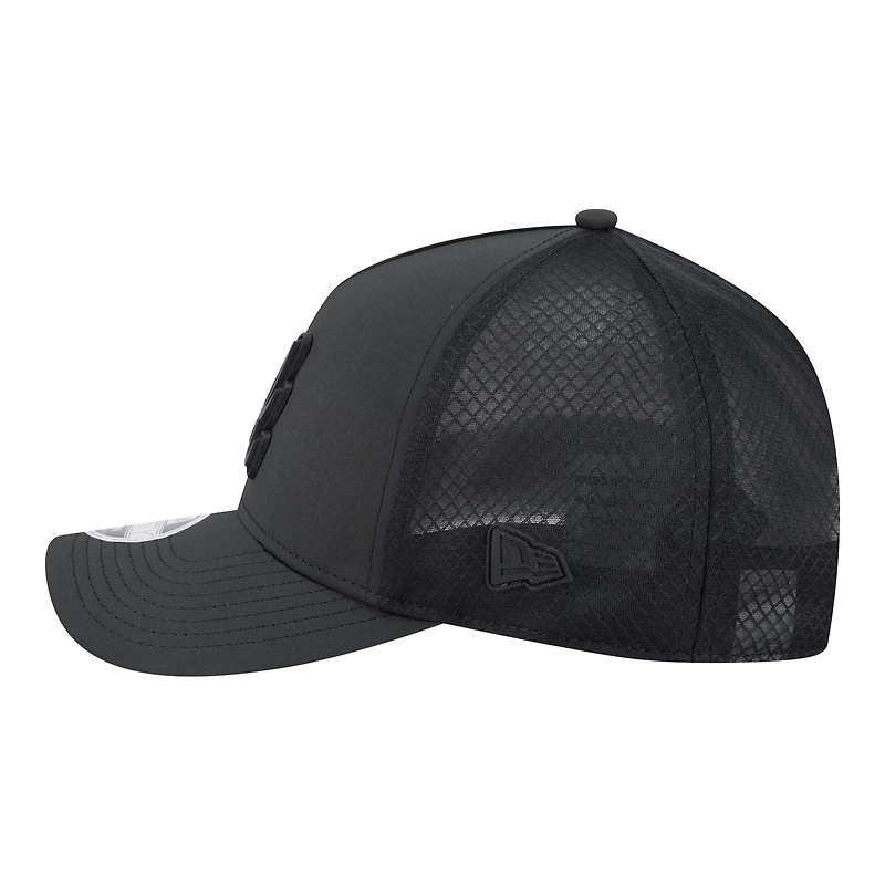 Men's New Era  Black Atlanta Braves Badged M-Crown A-Frame 9FORTY Trucker Adjustable Hat