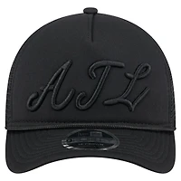Casquette camionneur ajustable noire New Era 9FORTY A-Frame M-Crown pour homme avec logo City Initial des Braves d'Atlanta