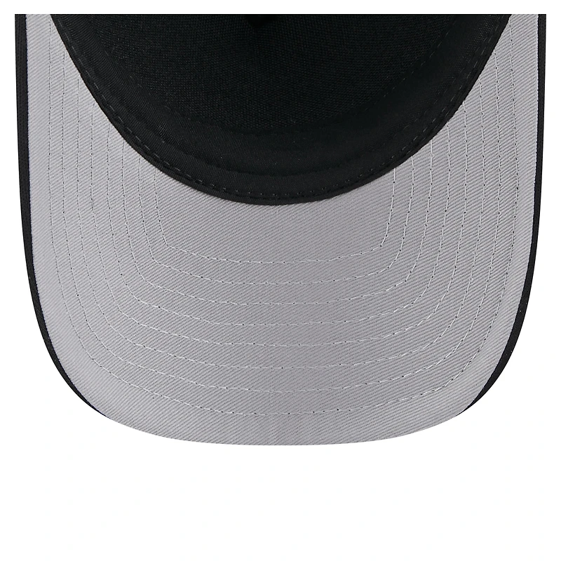 Casquette camionneur ajustable noire New Era 9FORTY A-Frame M-Crown pour homme avec logo City Initial des Braves d'Atlanta