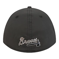 Casquette New Era noire Atlanta Braves métallisée 39THIRTY M-Crown Flex pour homme