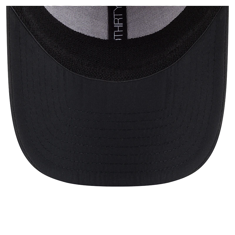 Casquette New Era noire Atlanta Braves Night 39THIRTY Flex pour homme