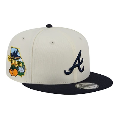 Casquette snapback New Era crème/marine Atlanta Braves Localized pour homme