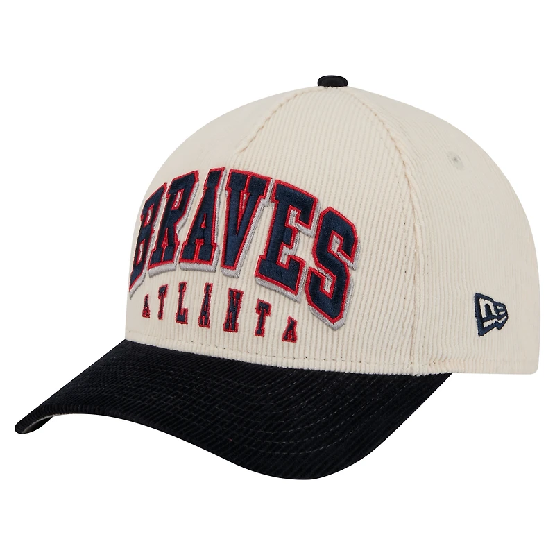 Casquette ajustable New Era 9FORTY A-Frame en velours côtelé crème/bleu marine pour homme des Braves d'Atlanta