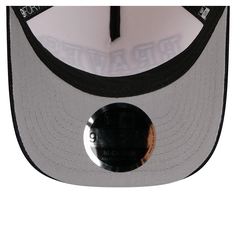 Casquette ajustable New Era 9FORTY A-Frame en velours côtelé crème/bleu marine pour homme des Braves d'Atlanta